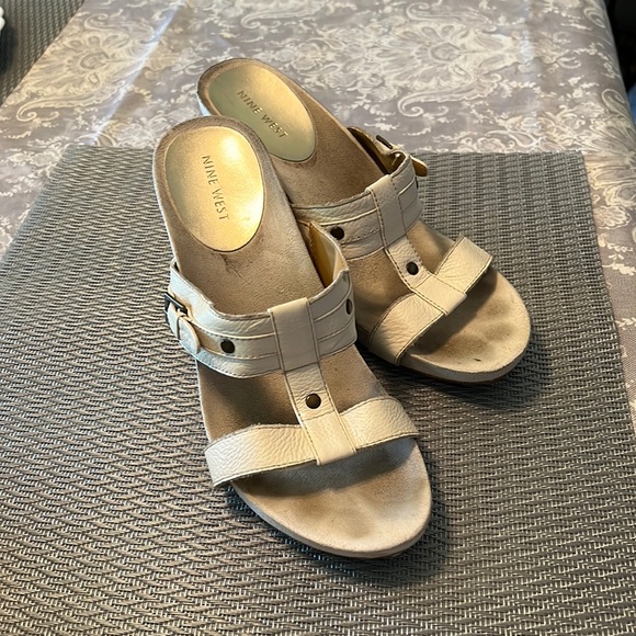 Nine West Shoes - Nine West sandals size 8 1/2